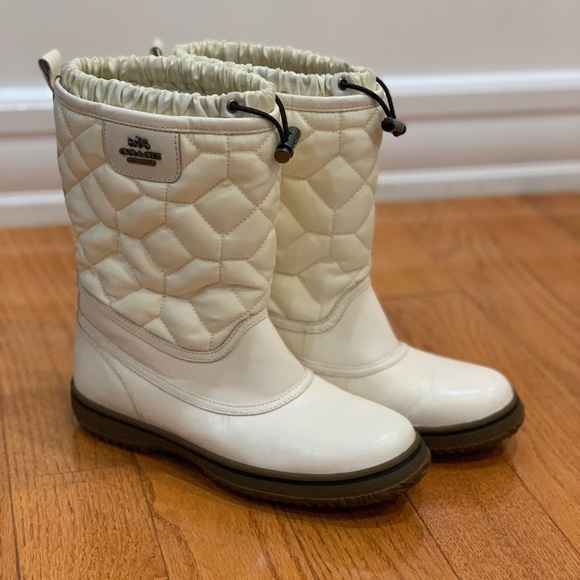 Coach Sparrow Snow Boots - Picture 1 of 6